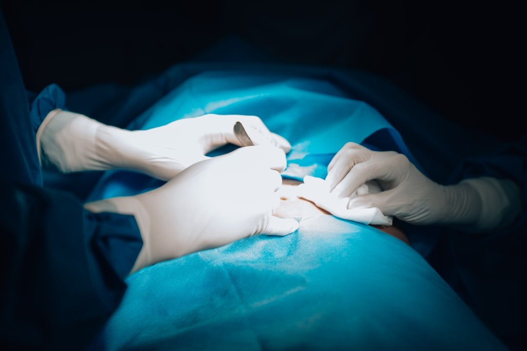 You are currently viewing Why Choose an Orthopedic Spine Surgeon Over a General Practitioner for Back Pain