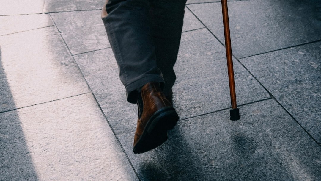 You are currently viewing Why Walking Makes Leg Pain Worse: A Common Sign of Lumbar Spinal Stenosis
